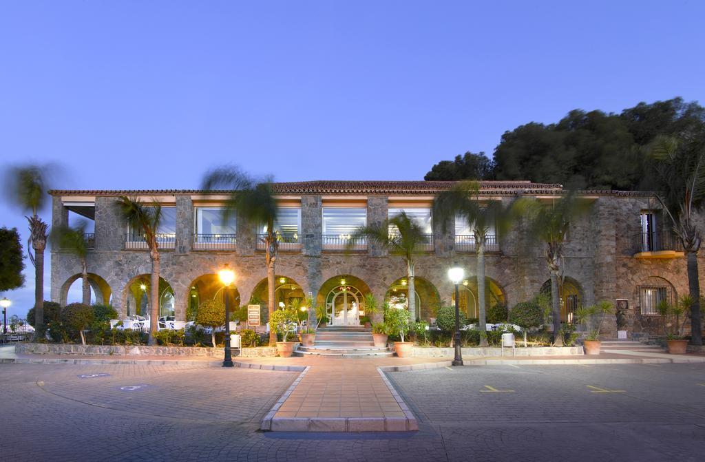 Parador De Malaga Gibralfaro Exterior photo